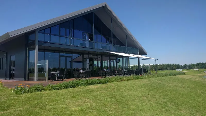 9 holes golfen op golfbaan Spierdijk voor vier personen